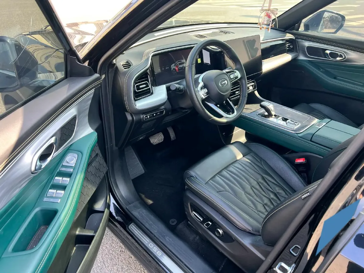 2022 GAC Trumpchi GS8 2.0T 252HP L4 8AT,autocango,china used car exporter,china ev exporter,chinese used car exporter,chinese used ev exporter