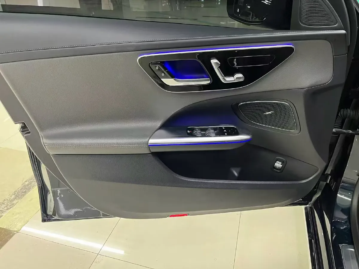 2022 Mercedes-Benz C Class 1.5T 204HP L4 9AT,autocango,china used car exporter,china ev exporter,chinese used car exporter,chinese used ev exporter