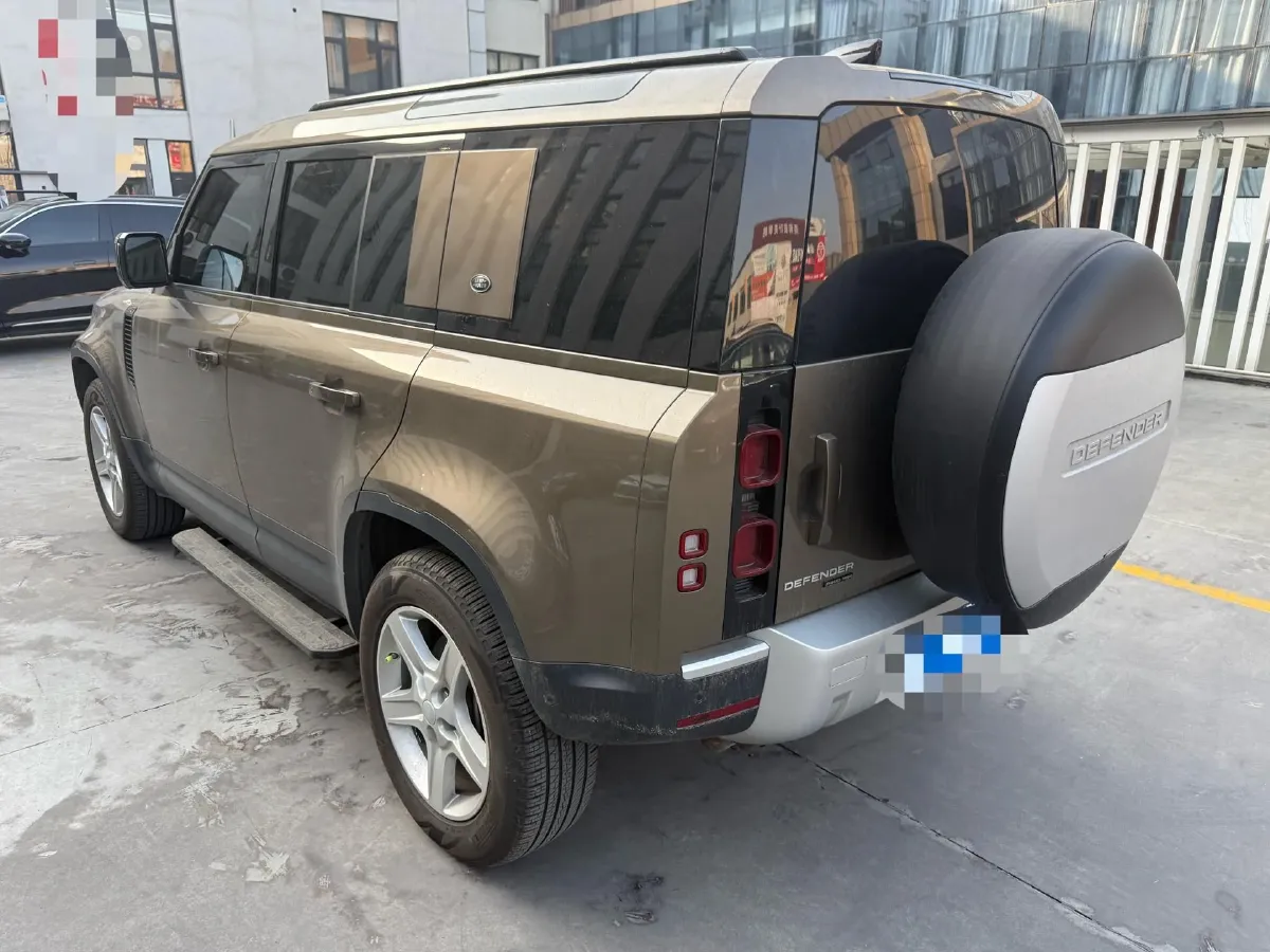 2020 Land Rover Defender 3.0T 400HP L6 8AT,autocango,china used car exporter,china ev exporter,chinese used car exporter,chinese used ev exporter