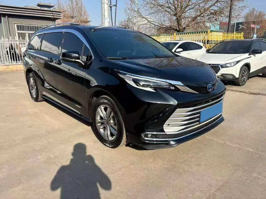 2023 Toyota Sienna 2.5L 189HP L4 E-CVT Hybrid,autocango,china used car exporter,china ev exporter,chinese used car exporter,chinese used ev exporter
