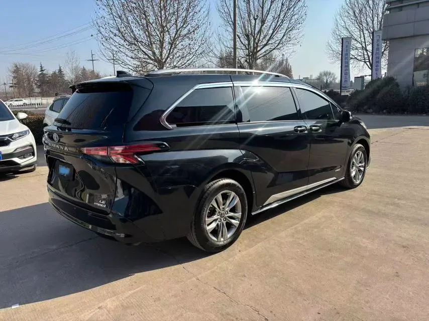 2023 Toyota Sienna 2.5L 189HP L4 E-CVT Hybrid,autocango,china used car exporter,china ev exporter,chinese used car exporter,chinese used ev exporter