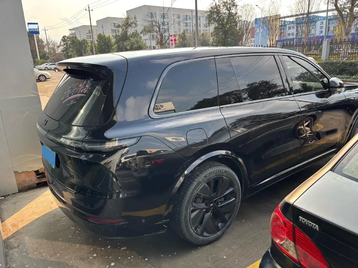 2023 Li L9 Range Extended 154HP REEV 42.6KWH,autocango,china used car exporter,china ev exporter,chinese used car exporter,chinese used ev exporter