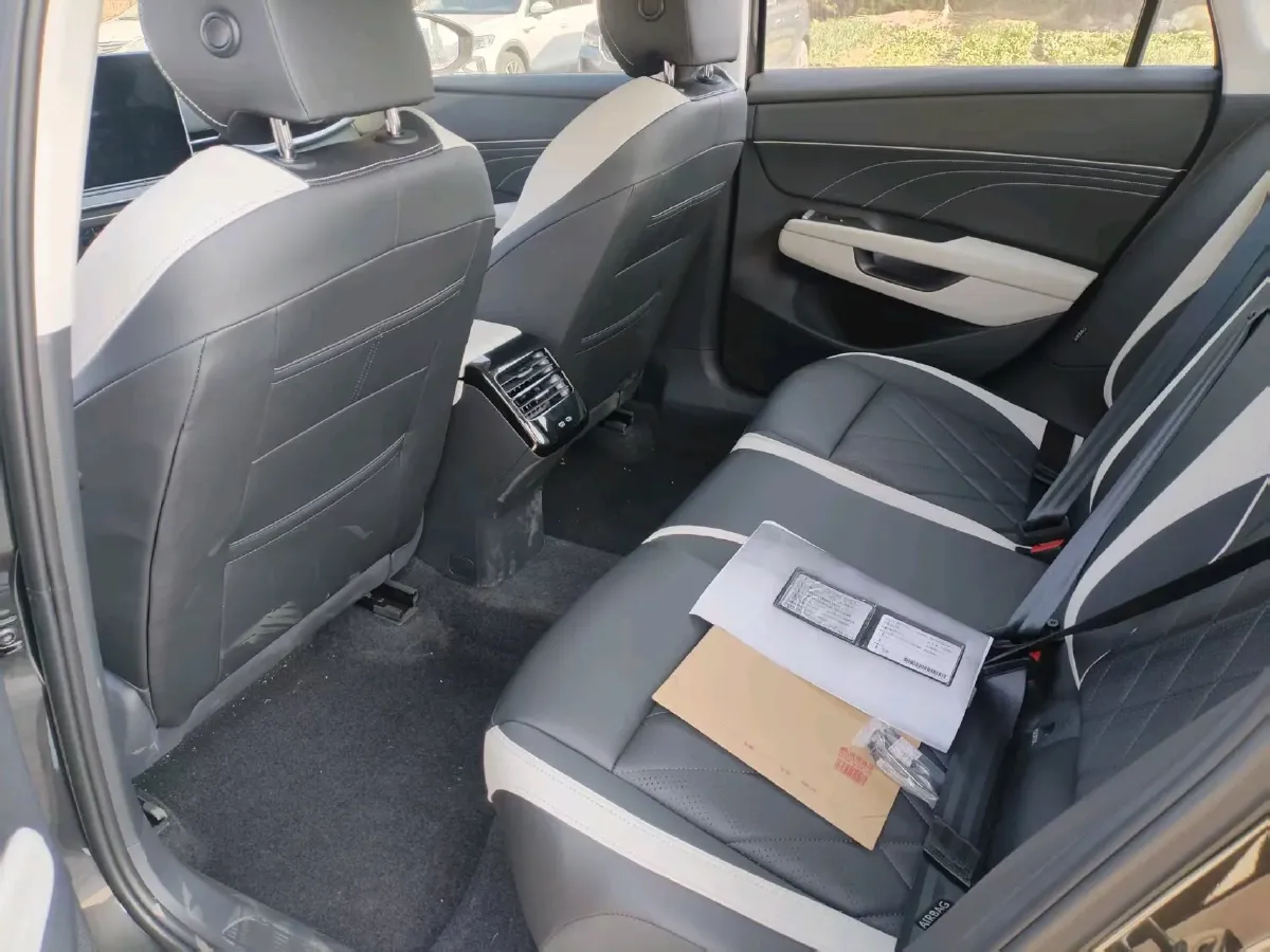 2026 Volkswagen Sagitar 1.5T 160HP L4 7DCT,autocango,china used car exporter,china ev exporter,chinese used car exporter,chinese used ev exporter