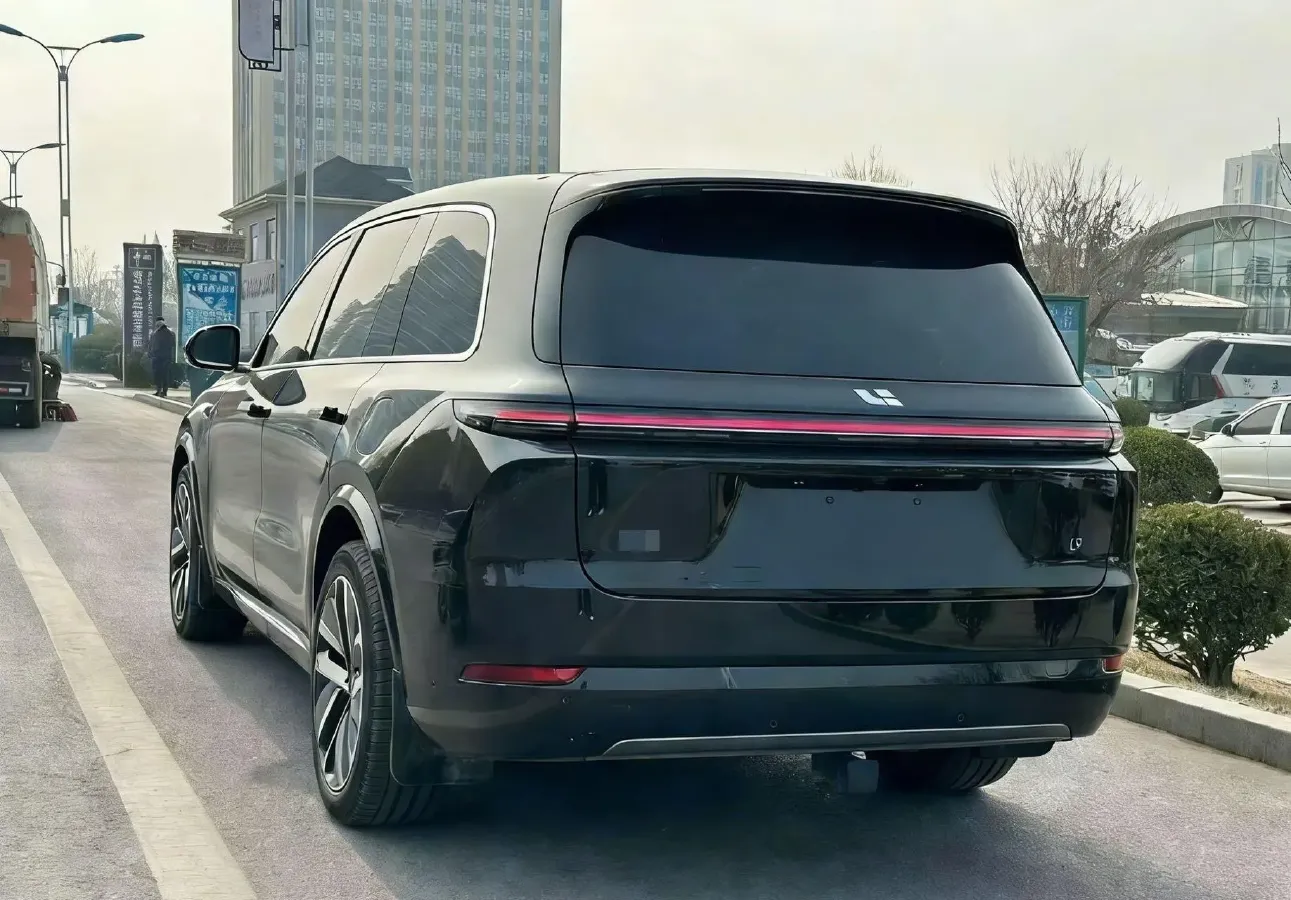 2023 Li L9 Range Extended 154HP REEV 42.6KWH,autocango,china used car exporter,china ev exporter,chinese used car exporter,chinese used ev exporter