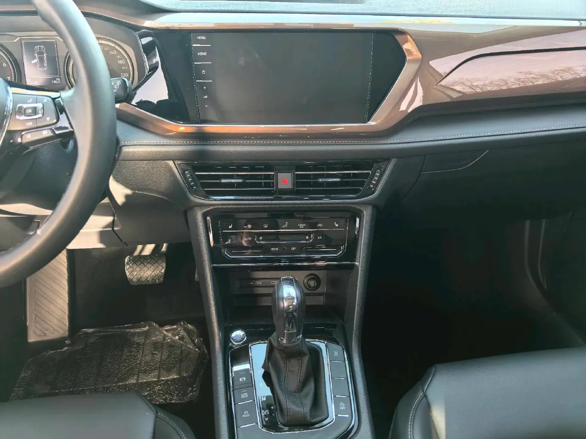 2021 Volkswagen Tharu 1.4T 150HP L4 7DCT,autocango,china used car exporter,china ev exporter,chinese used car exporter,chinese used ev exporter