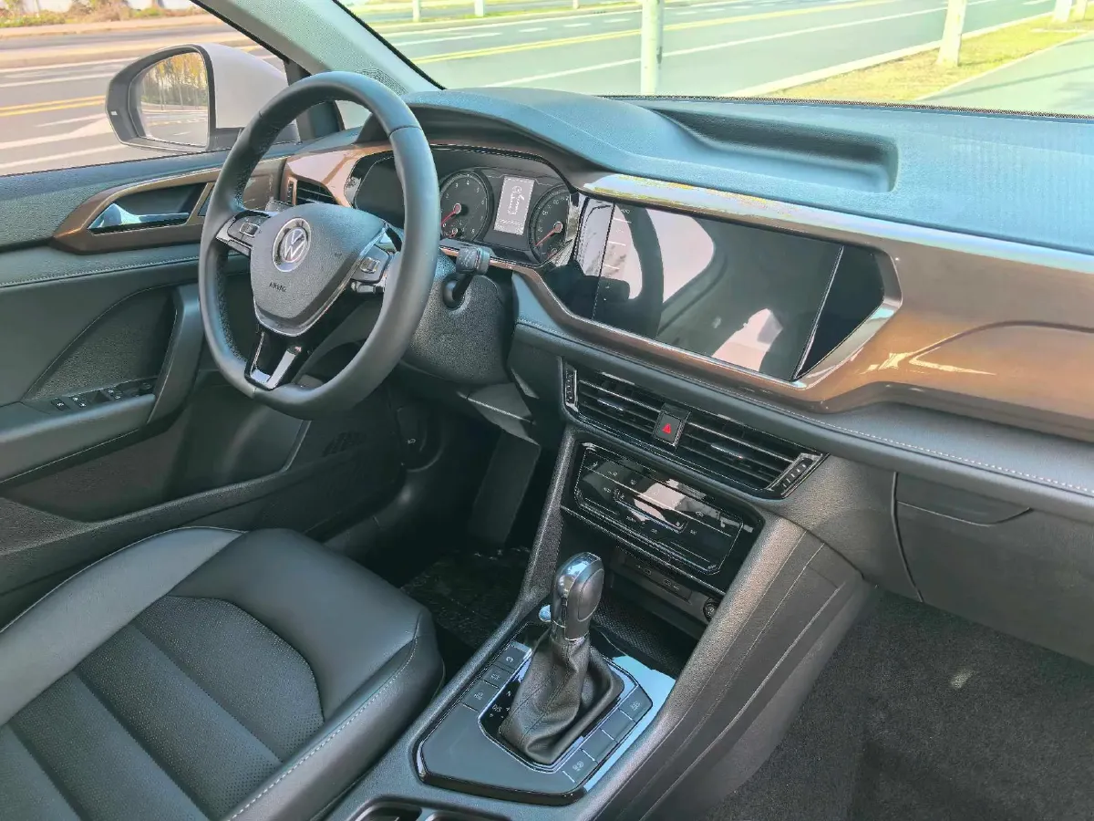 2021 Volkswagen Tharu 1.4T 150HP L4 7DCT,autocango,china used car exporter,china ev exporter,chinese used car exporter,chinese used ev exporter