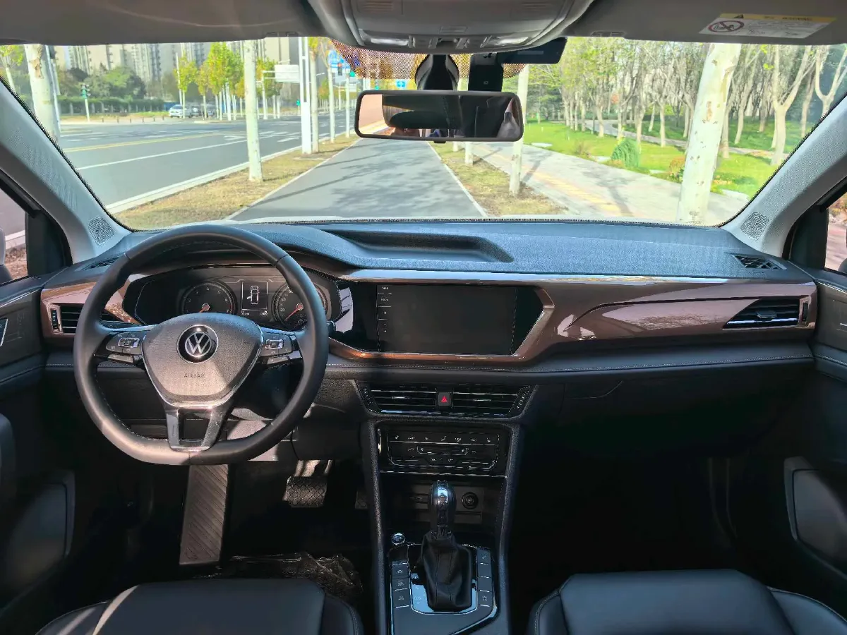 2021 Volkswagen Tharu 1.4T 150HP L4 7DCT,autocango,china used car exporter,china ev exporter,chinese used car exporter,chinese used ev exporter