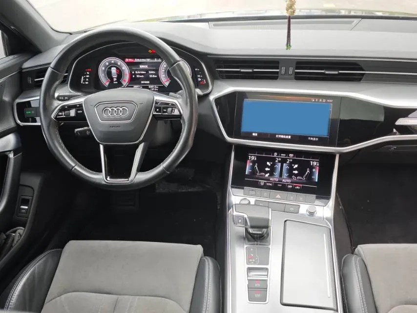 2022 Audi A6L 2.0T 224HP L4 7DCT,autocango,china used car exporter,china ev exporter,chinese used car exporter,chinese used ev exporter