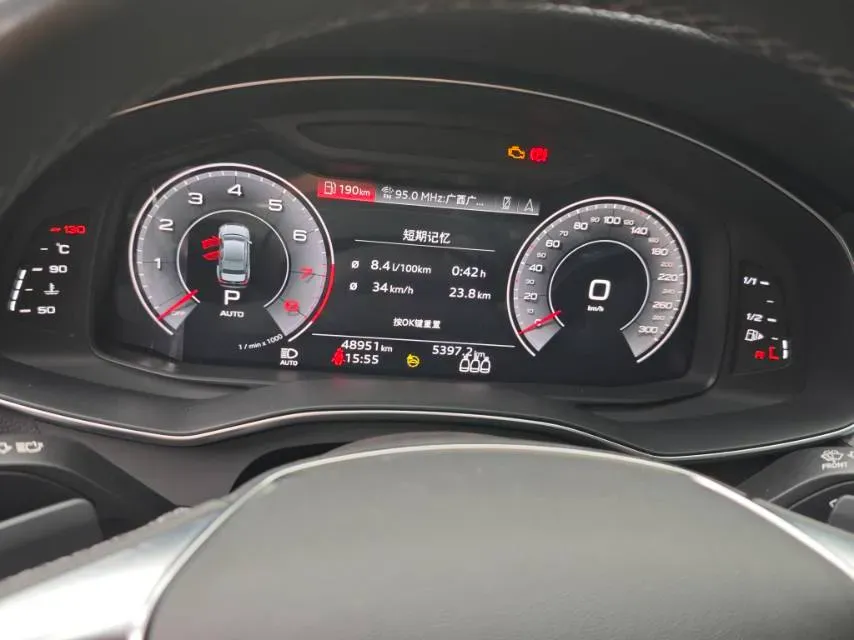 2022 Audi A6L 2.0T 224HP L4 7DCT,autocango,china used car exporter,china ev exporter,chinese used car exporter,chinese used ev exporter