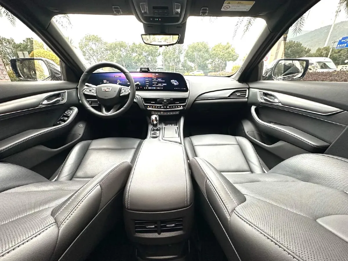 2024 Cadillac CT5 2.0T 237HP L4 10AT,autocango,china used car exporter,china ev exporter,chinese used car exporter,chinese used ev exporter