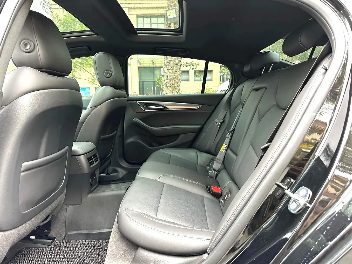 2024 Cadillac CT5 2.0T 237HP L4 10AT,autocango,china used car exporter,china ev exporter,chinese used car exporter,chinese used ev exporter