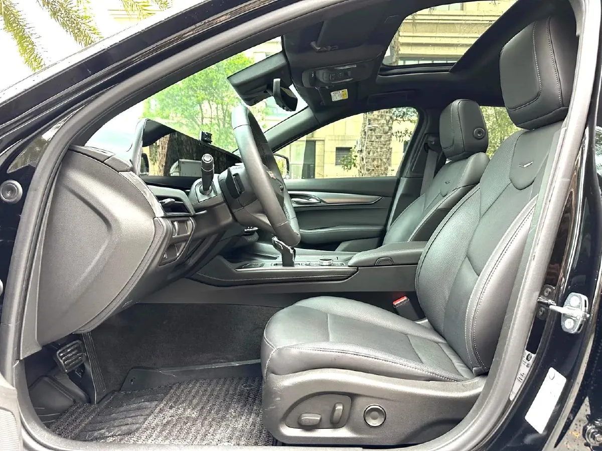 2024 Cadillac CT5 2.0T 237HP L4 10AT,autocango,china used car exporter,china ev exporter,chinese used car exporter,chinese used ev exporter