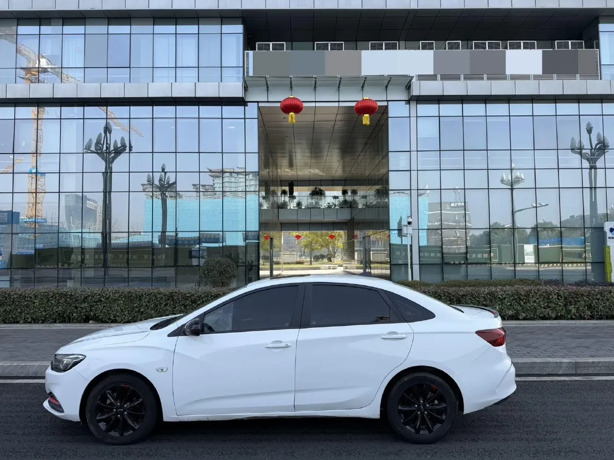 2019 Chevrolet Monza 1.0T 125HP L3 6DCT,autocango,china used car exporter,china ev exporter,chinese used car exporter,chinese used ev exporter