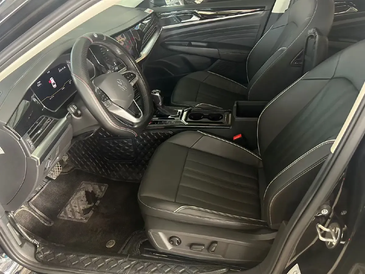 2020 Volkswagen Passat 2.0T 186HP L4 7DCT,autocango,china used car exporter,china ev exporter,chinese used car exporter,chinese used ev exporter