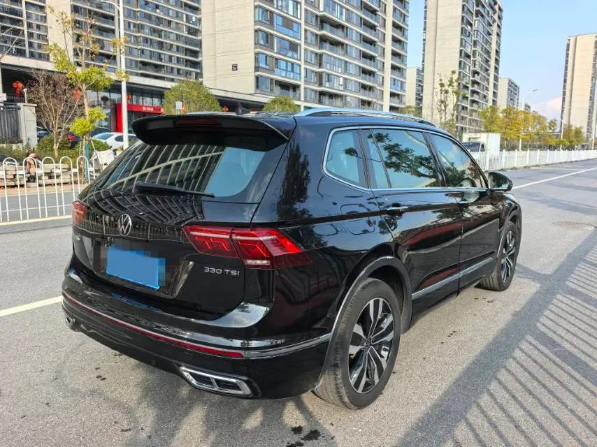 2024 Volkswagen Tiguan L 2.0T 186HP L4 7DCT,autocango,china used car exporter,china ev exporter,chinese used car exporter,chinese used ev exporter