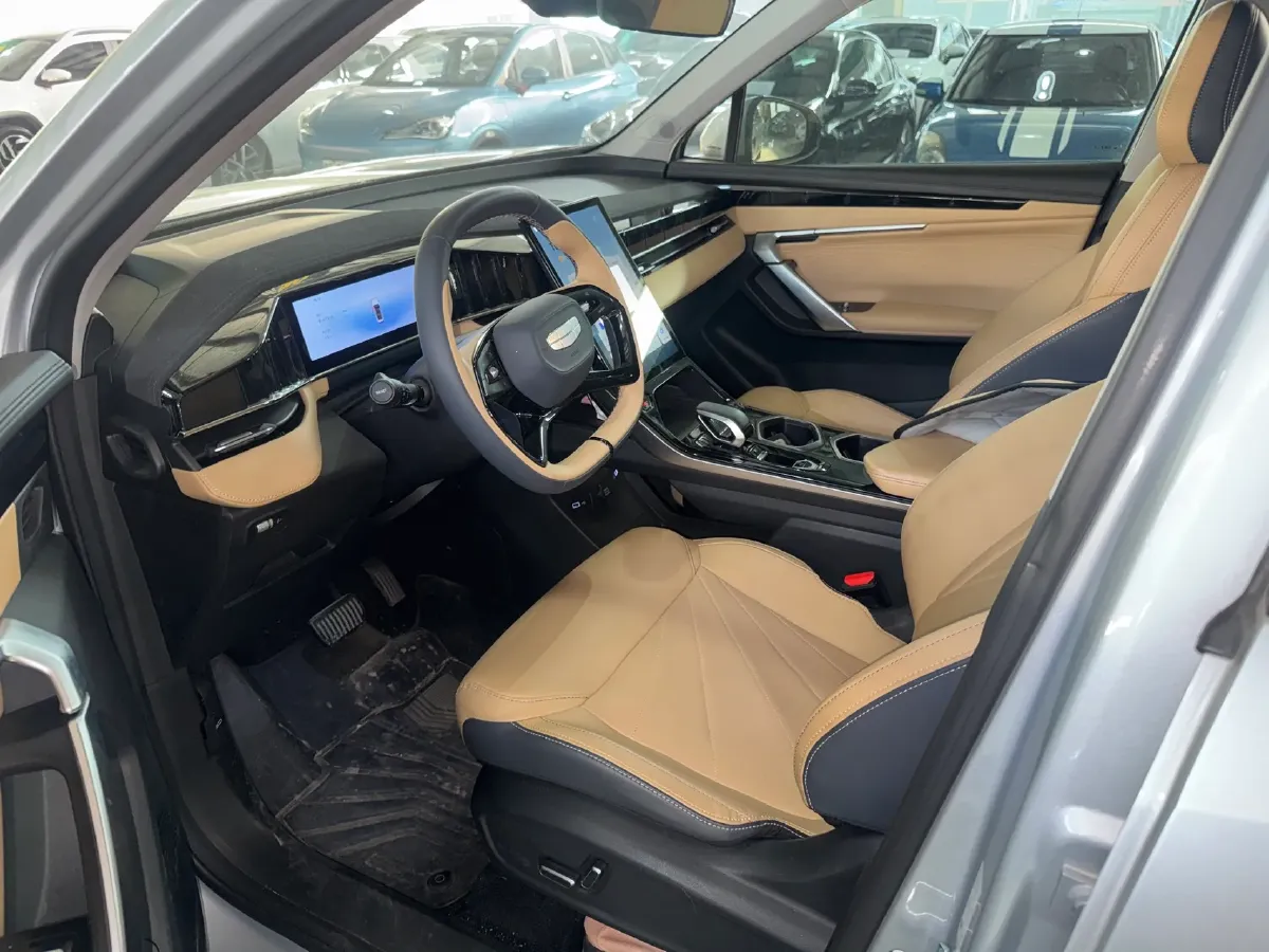 2023 Geely StarRay 1.5T 181HP L4 7DCT,autocango,china used car exporter,china ev exporter,chinese used car exporter,chinese used ev exporter