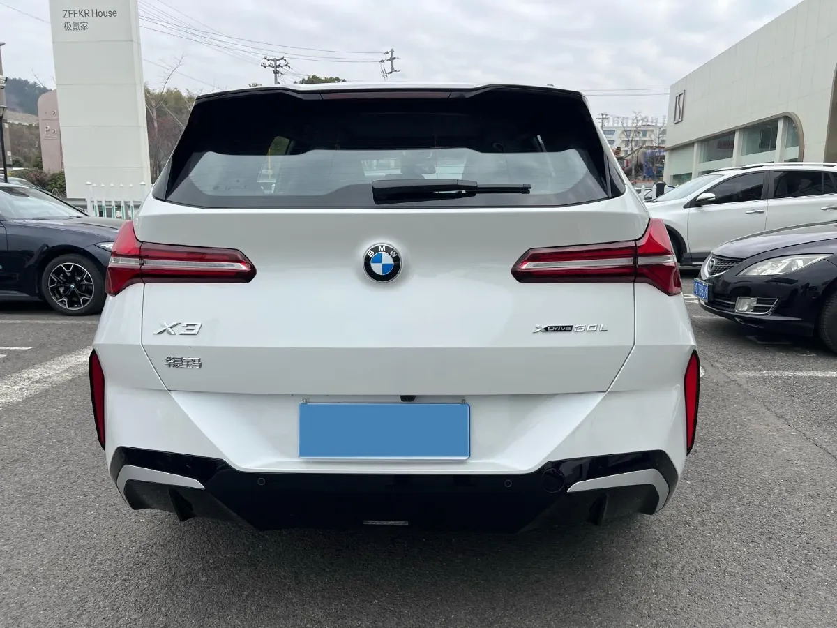 2025 BMW X3 2.0T 258HP L4 8AT,autocango,china used car exporter,china ev exporter,chinese used car exporter,chinese used ev exporter