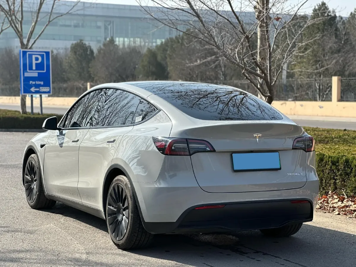 2022 Tesla Model Y BEV 60KWH,autocango,china used car exporter,china ev exporter,chinese used car exporter,chinese used ev exporter