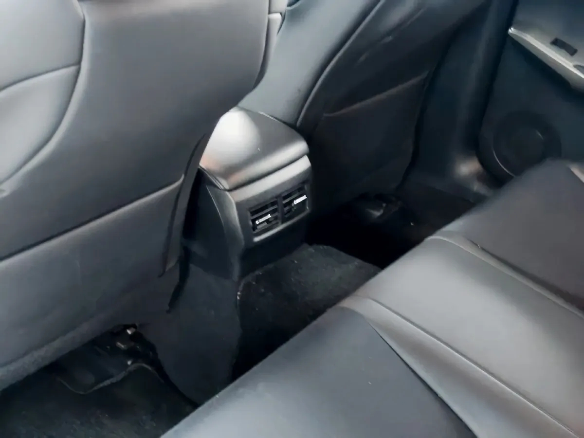 2017 Lexus IS 2.0T 245HP L4 8AT,autocango,china used car exporter,china ev exporter,chinese used car exporter,chinese used ev exporter