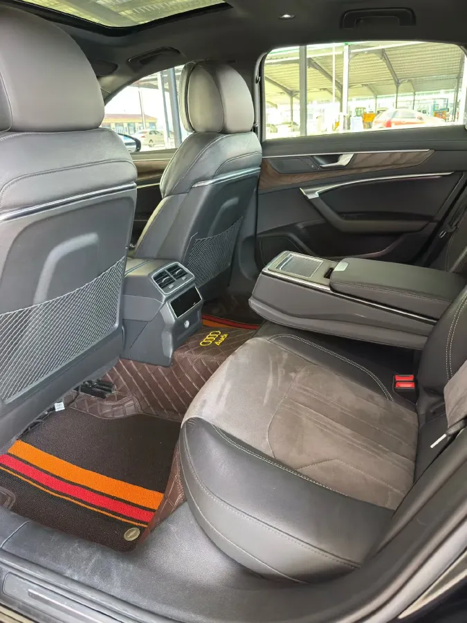 2020 Audi A6L 2.0T 252HP L4 7DCT PHEV 14.1KWH,autocango,china used car exporter,china ev exporter,chinese used car exporter,chinese used ev exporter