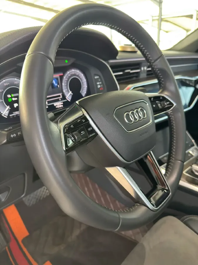 2020 Audi A6L 2.0T 252HP L4 7DCT PHEV 14.1KWH,autocango,china used car exporter,china ev exporter,chinese used car exporter,chinese used ev exporter