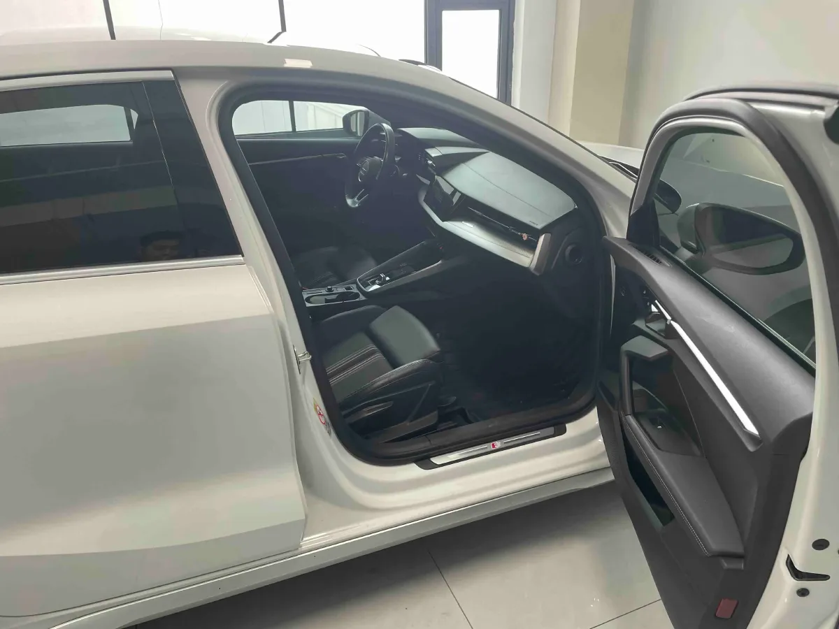 2022 Audi A3 1.4T 150HP L4 7DCT,autocango,china used car exporter,china ev exporter,chinese used car exporter,chinese used ev exporter