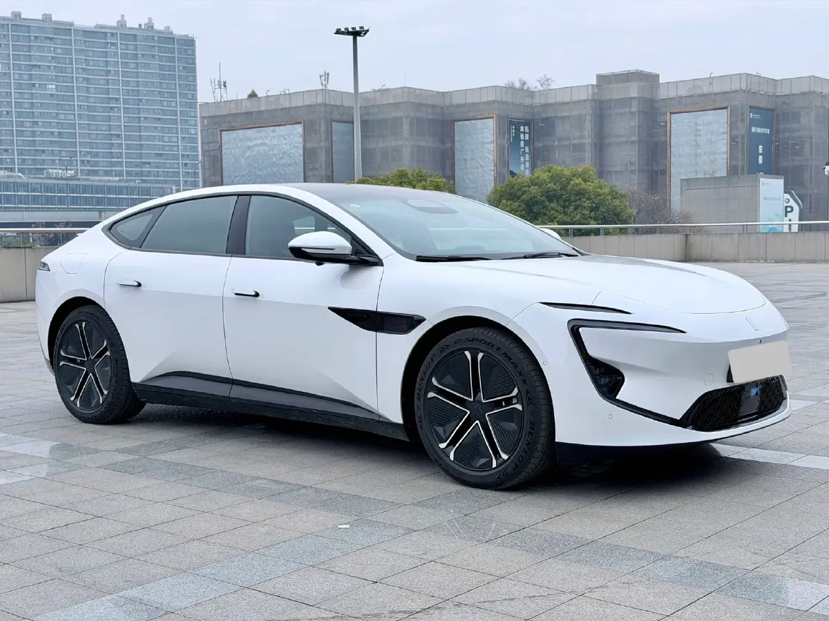 2026 Avatr 12 1.5T 156HP L4 REEV,autocango,china used car exporter,china ev exporter,chinese used car exporter,chinese used ev exporter