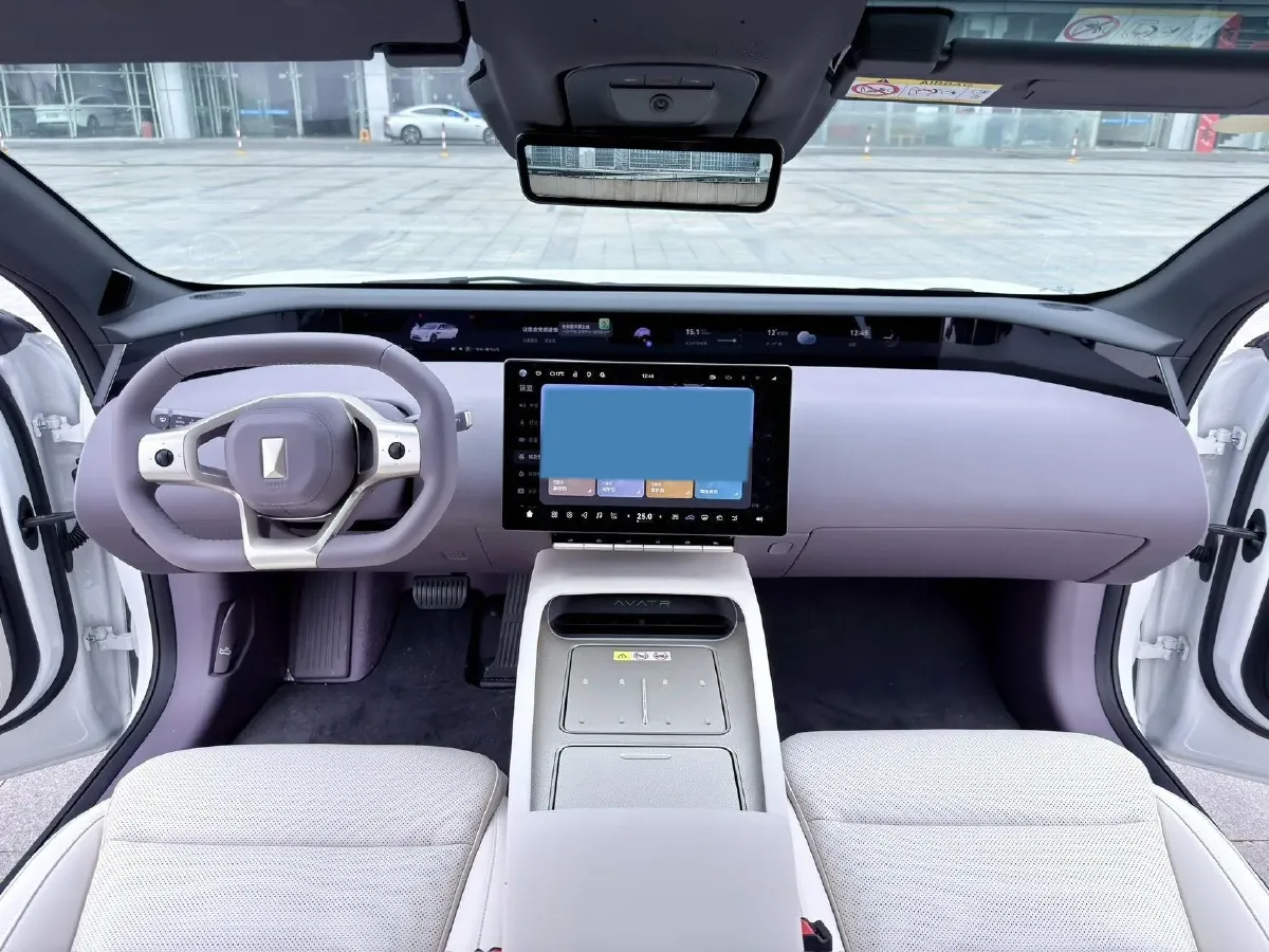 2026 Avatr 12 1.5T 156HP L4 REEV,autocango,china used car exporter,china ev exporter,chinese used car exporter,chinese used ev exporter