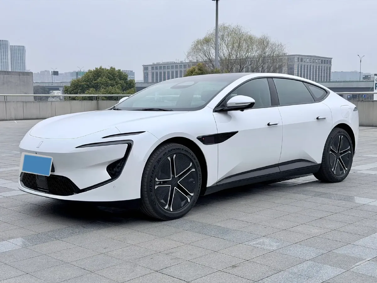 2026 Avatr 12 1.5T 156HP L4 REEV,autocango,china used car exporter,china ev exporter,chinese used car exporter,chinese used ev exporter