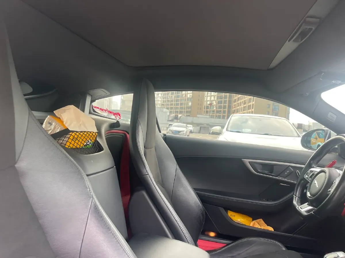 2019 Jaguar F-TYPE 2.0T 300HP L4 8AT,autocango,china used car exporter,china ev exporter,chinese used car exporter,chinese used ev exporter