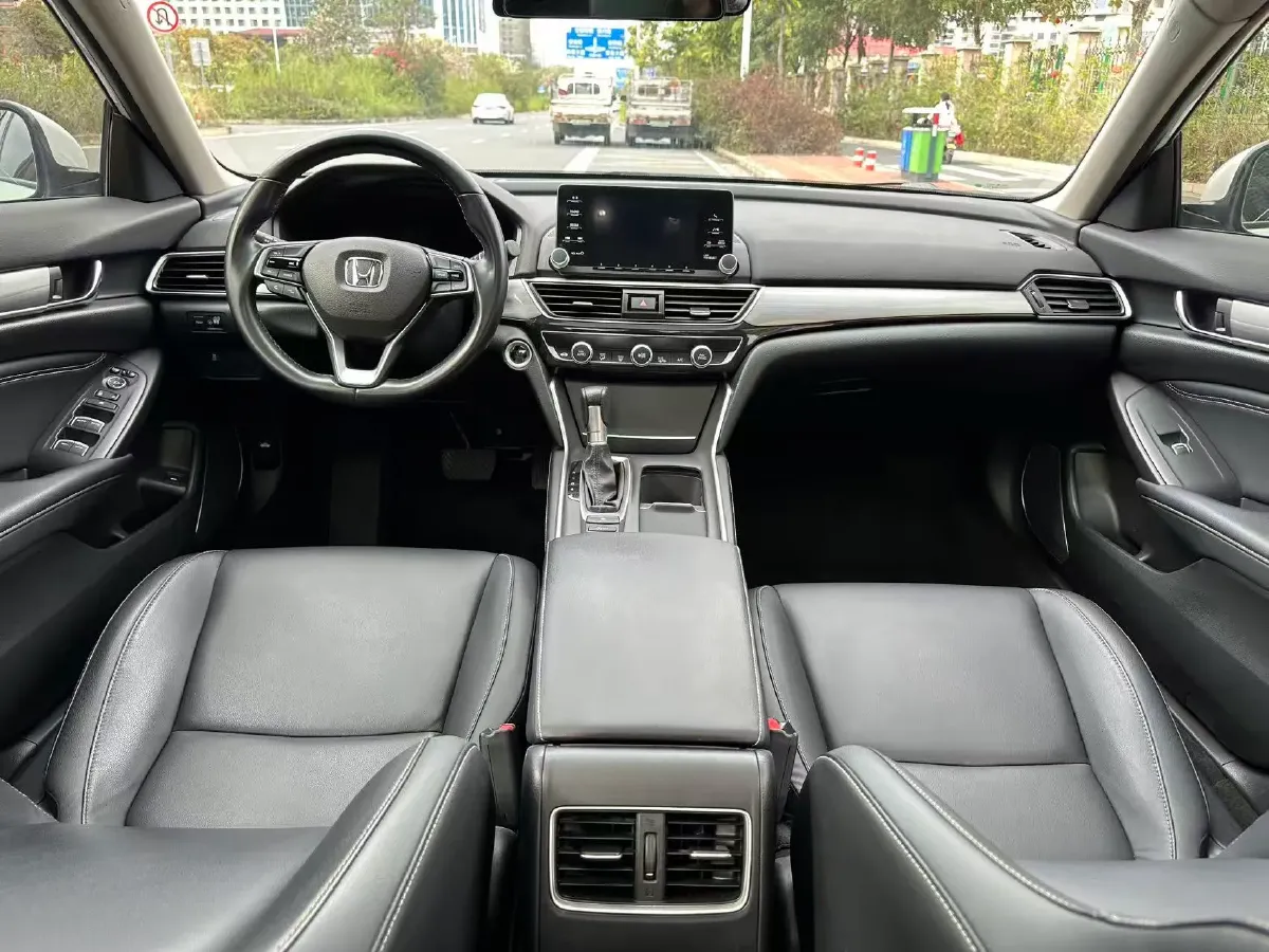 2019 Honda Inspire 1.5T 194HP L4 CVT,autocango,china used car exporter,china ev exporter,chinese used car exporter,chinese used ev exporter