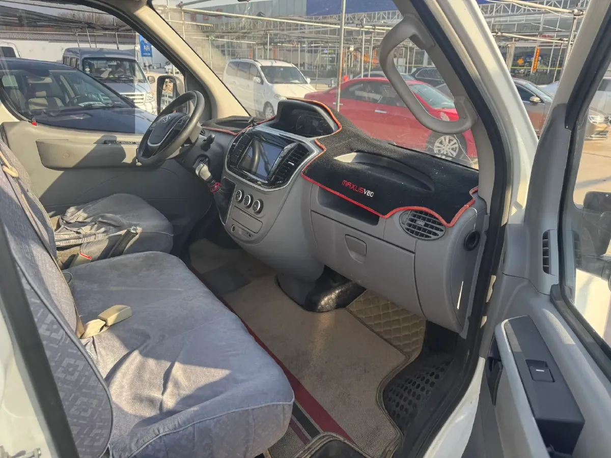 2023 MAXUS XinTu V80 2.0T 127HP L4 6MT,autocango,china used car exporter,china ev exporter,chinese used car exporter,chinese used ev exporter