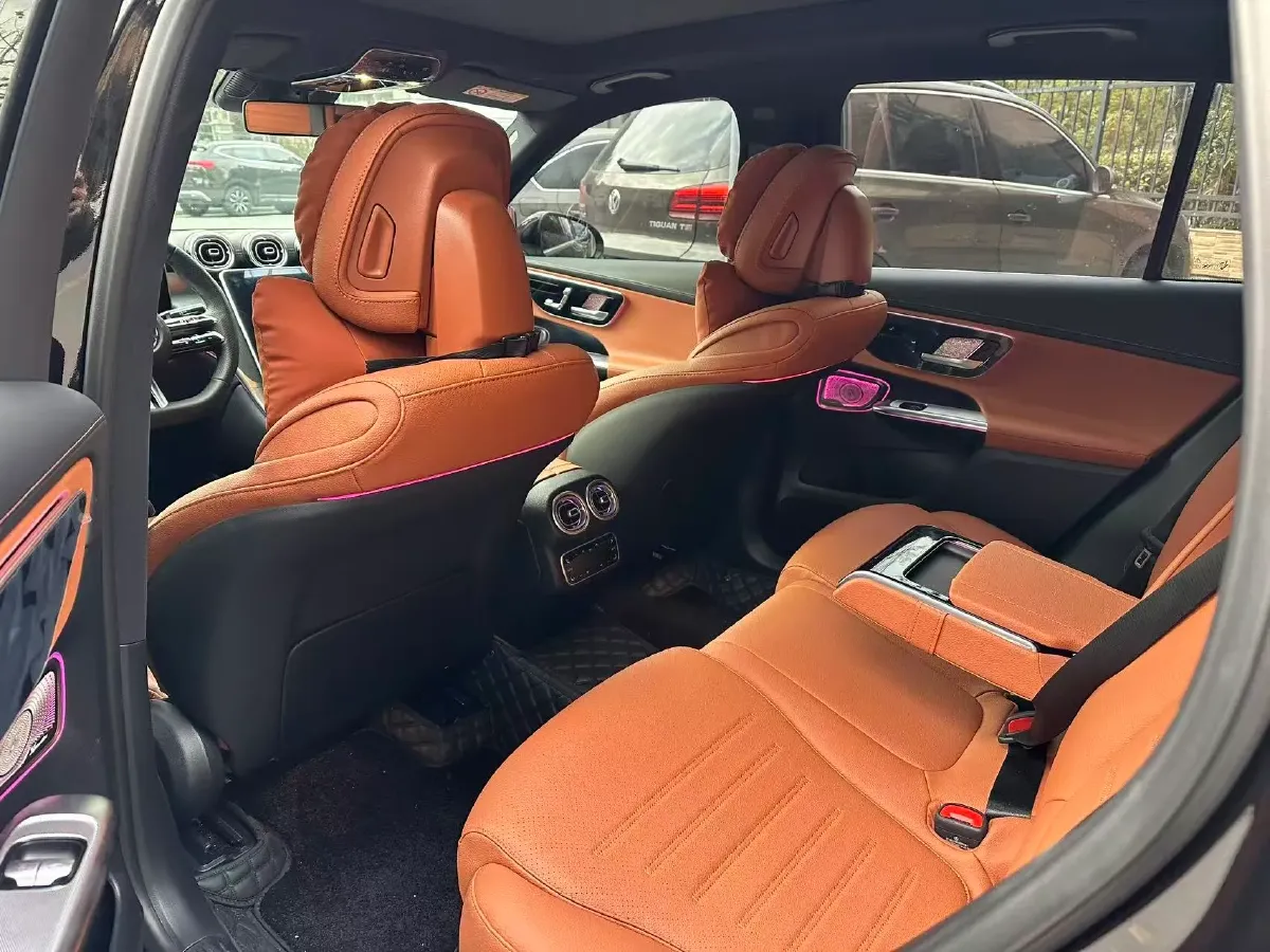 2025 Mercedes-Benz GLC Class 2.0T 204HP L4 9AT,autocango,china used car exporter,china ev exporter,chinese used car exporter,chinese used ev exporter