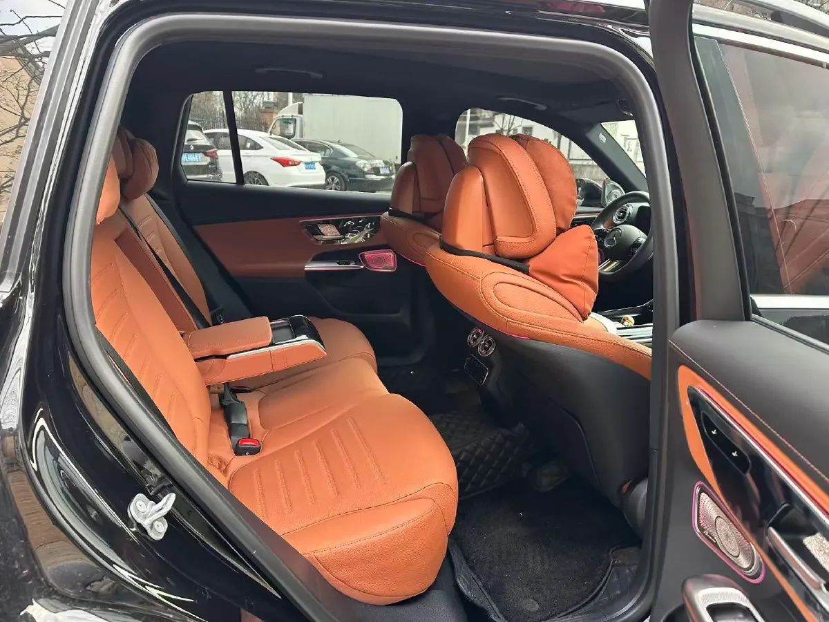 2025 Mercedes-Benz GLC Class 2.0T 204HP L4 9AT,autocango,china used car exporter,china ev exporter,chinese used car exporter,chinese used ev exporter