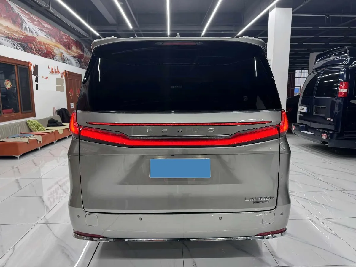 2023 Lexus LM 2.4T 271HP L4 6AT Hybrid,autocango,china used car exporter,china ev exporter,chinese used car exporter,chinese used ev exporter