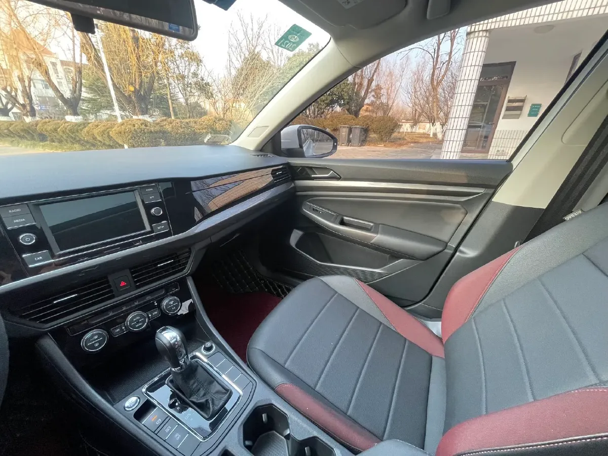 2019 MAXUS T70 2.0T 163HP L4 6AT,autocango,china used car exporter,china ev exporter,chinese used car exporter,chinese used ev exporter