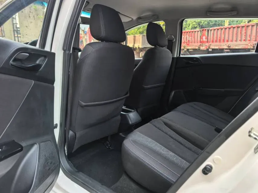 2016 BaoJun 310 1.2L 82HP L4 5MT,autocango,china used car exporter,china ev exporter,chinese used car exporter,chinese used ev exporter