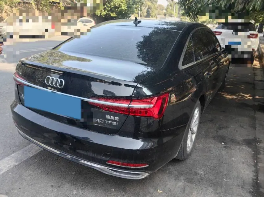 2022 Audi A6L 2.0T 190HP L4 7DCT,autocango,china used car exporter,china ev exporter,chinese used car exporter,chinese used ev exporter