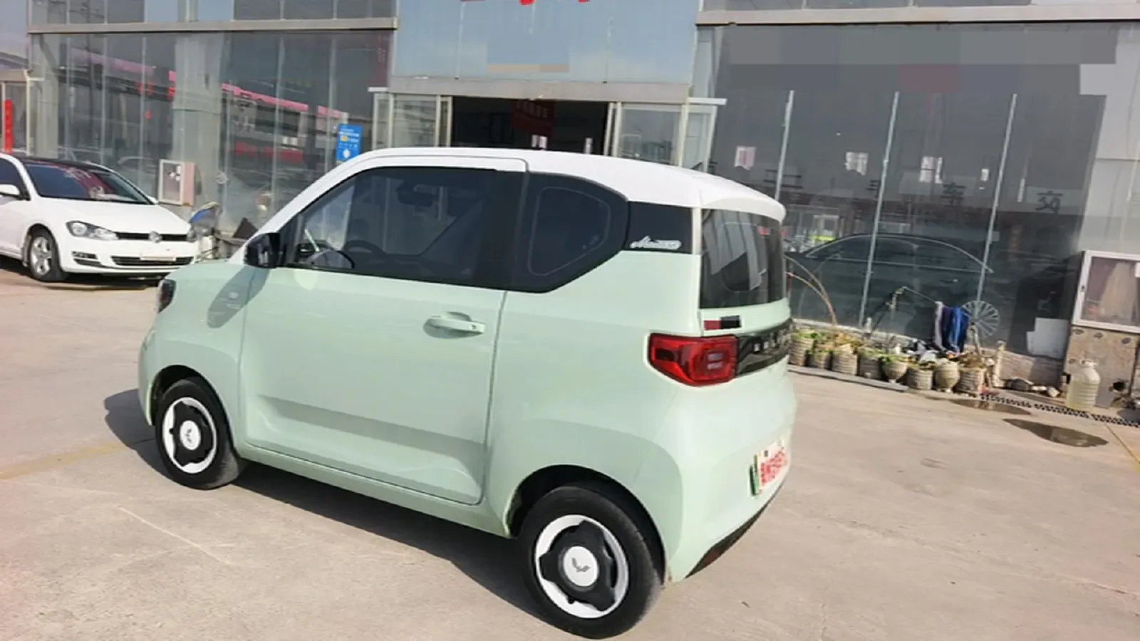 2021 WuLing HongGuang MINI EV BEV 13.9KWH,autocango,china used car exporter,china ev exporter,chinese used car exporter,chinese used ev exporter