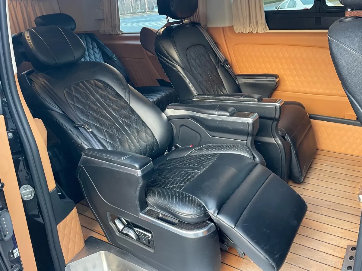 2020 Mercedes-Benz Vito 2.0T 211HP L4 9AT,autocango,china used car exporter,china ev exporter,chinese used car exporter,chinese used ev exporter