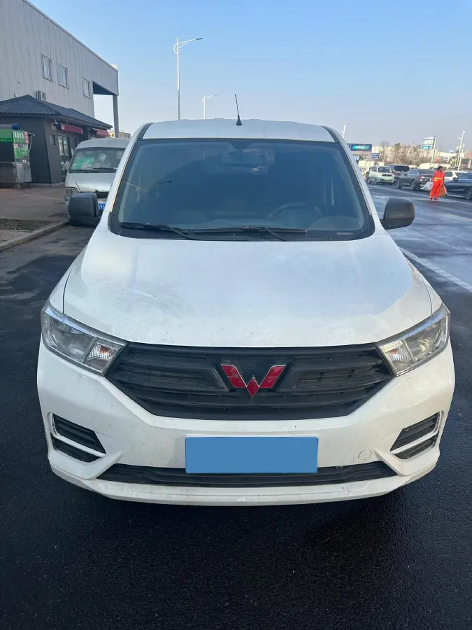 2019 WuLing HongGuang 1.5L 99HP L4 6MT,autocango,china used car exporter,china ev exporter,chinese used car exporter,chinese used ev exporter