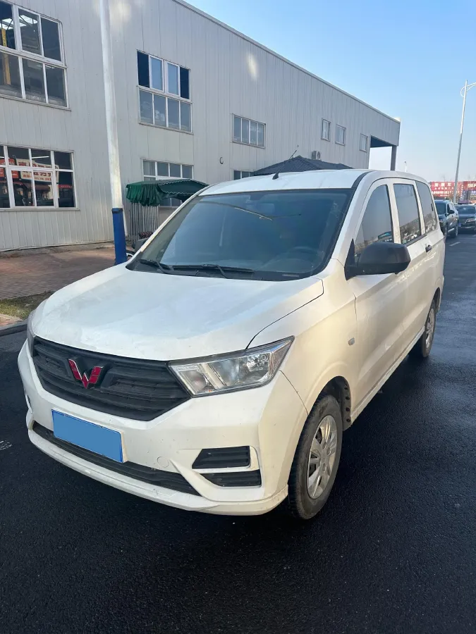 2019 WuLing HongGuang 1.5L 99HP L4 6MT,autocango,china used car exporter,china ev exporter,chinese used car exporter,chinese used ev exporter