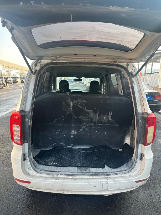 2019 WuLing HongGuang 1.5L 99HP L4 6MT,autocango,china used car exporter,china ev exporter,chinese used car exporter,chinese used ev exporter