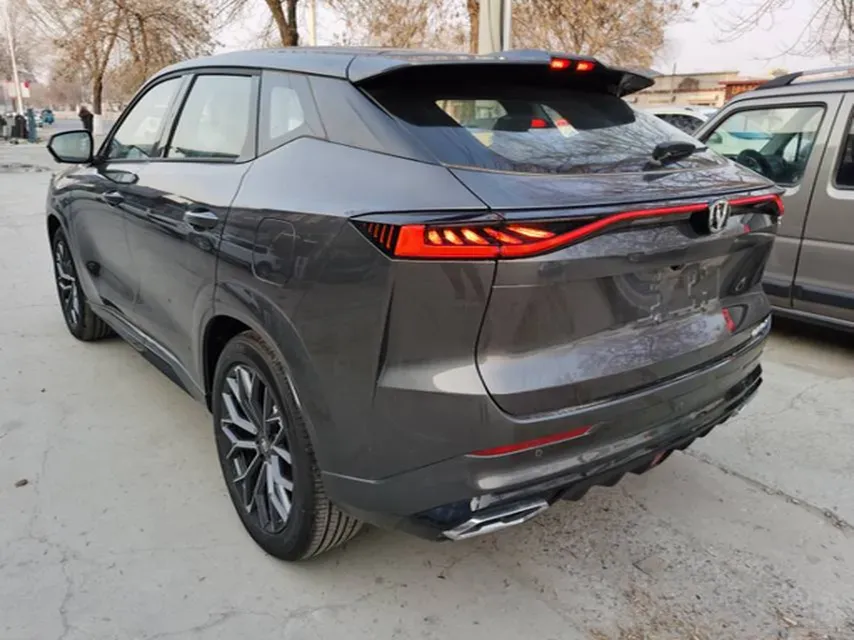2024 ChangAn UNI-Z 1.5L 98HP L4 E-CVT PHEV 18.4KWH,autocango,china used car exporter,china ev exporter,chinese used car exporter,chinese used ev exporter