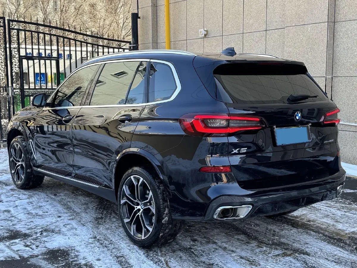2022 BMW X5 3.0T 333HP L6 8AT,autocango,china used car exporter,china ev exporter,chinese used car exporter,chinese used ev exporter