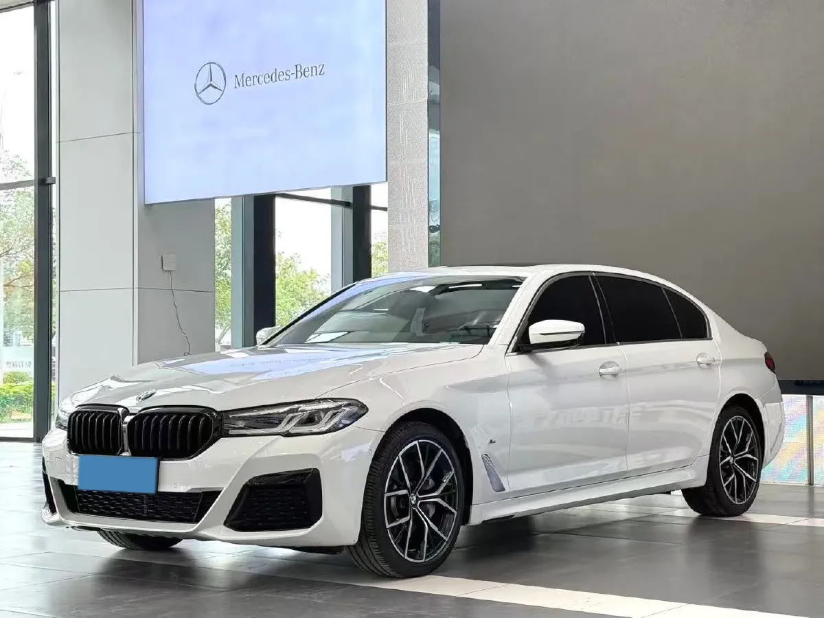 2021 BMW 5 Series 2.0T 252HP L4 8AT,autocango,china used car exporter,china ev exporter,chinese used car exporter,chinese used ev exporter