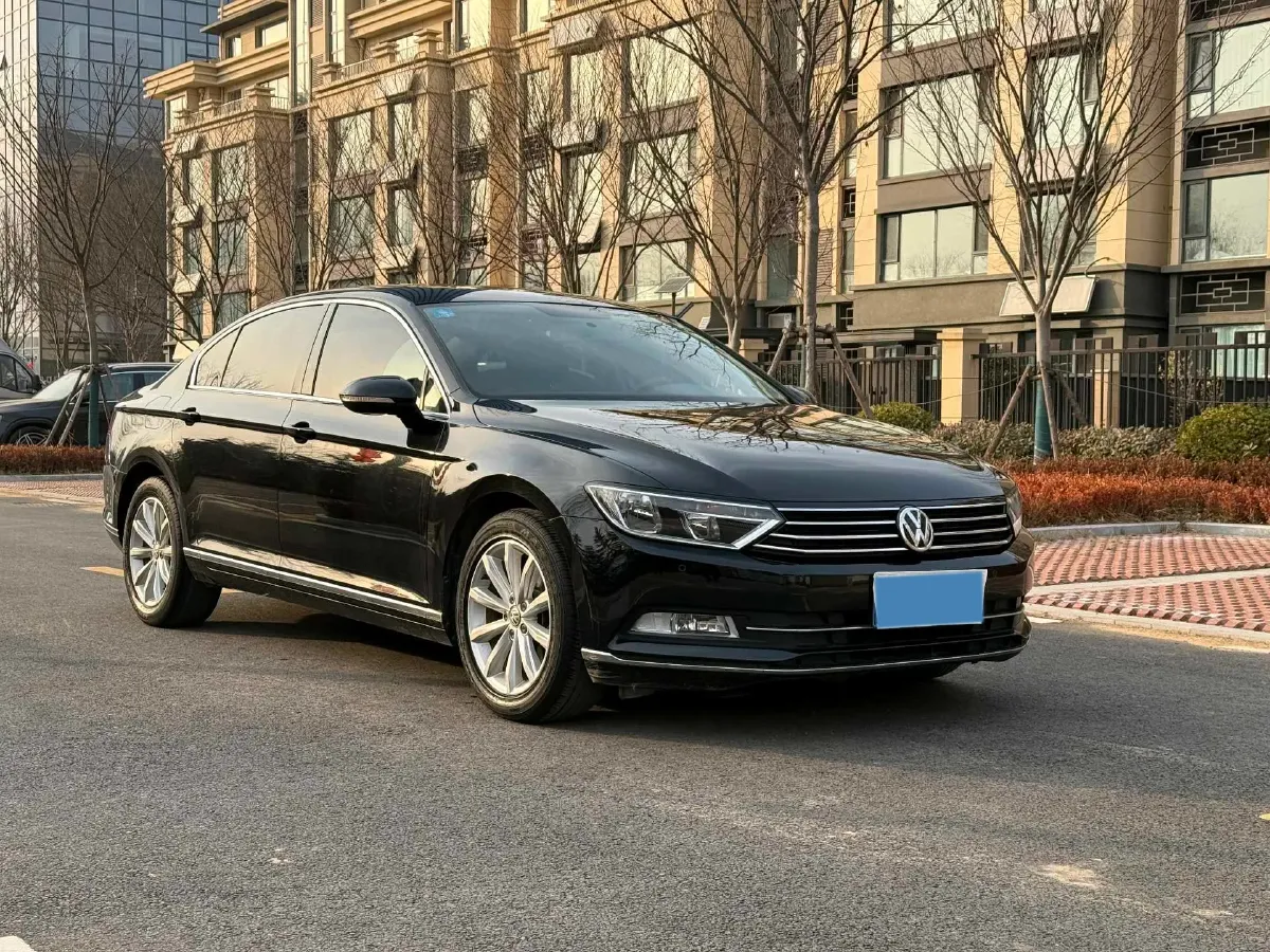 2018 Volkswagen Magotan 1.8T 180HP L4 7DCT,autocango,china used car exporter,china ev exporter,chinese used car exporter,chinese used ev exporter