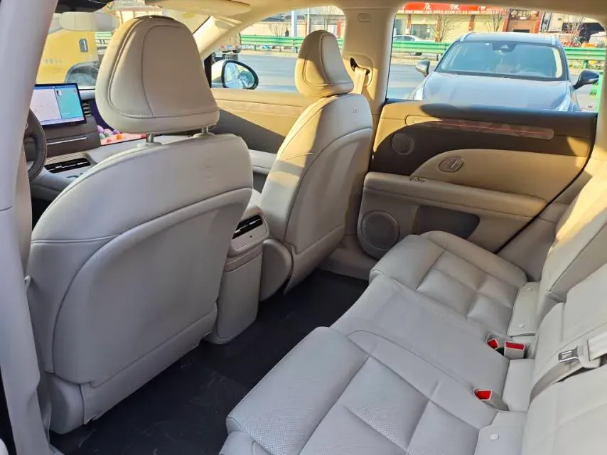 2026 IM LS6 REEV 155HP REEV,autocango,china used car exporter,china ev exporter,chinese used car exporter,chinese used ev exporter