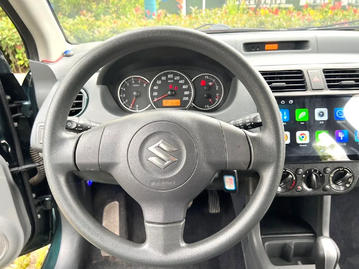 2015 Suzuki Swift 1.5L 103HP L4 4AT,autocango,china used car exporter,china ev exporter,chinese used car exporter,chinese used ev exporter