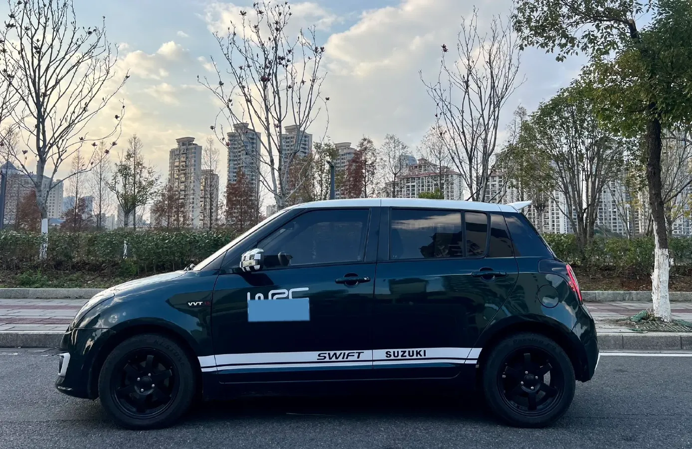 2015 Suzuki Swift 1.5L 103HP L4 4AT,autocango,china used car exporter,china ev exporter,chinese used car exporter,chinese used ev exporter